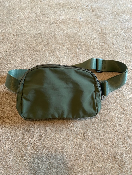 Handbags - Olive Green Crossbody Belt Bag